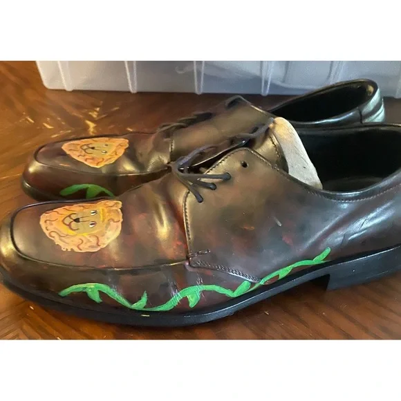 Prada | Shoes | Lion Oxfords | Poshmark display picture 1